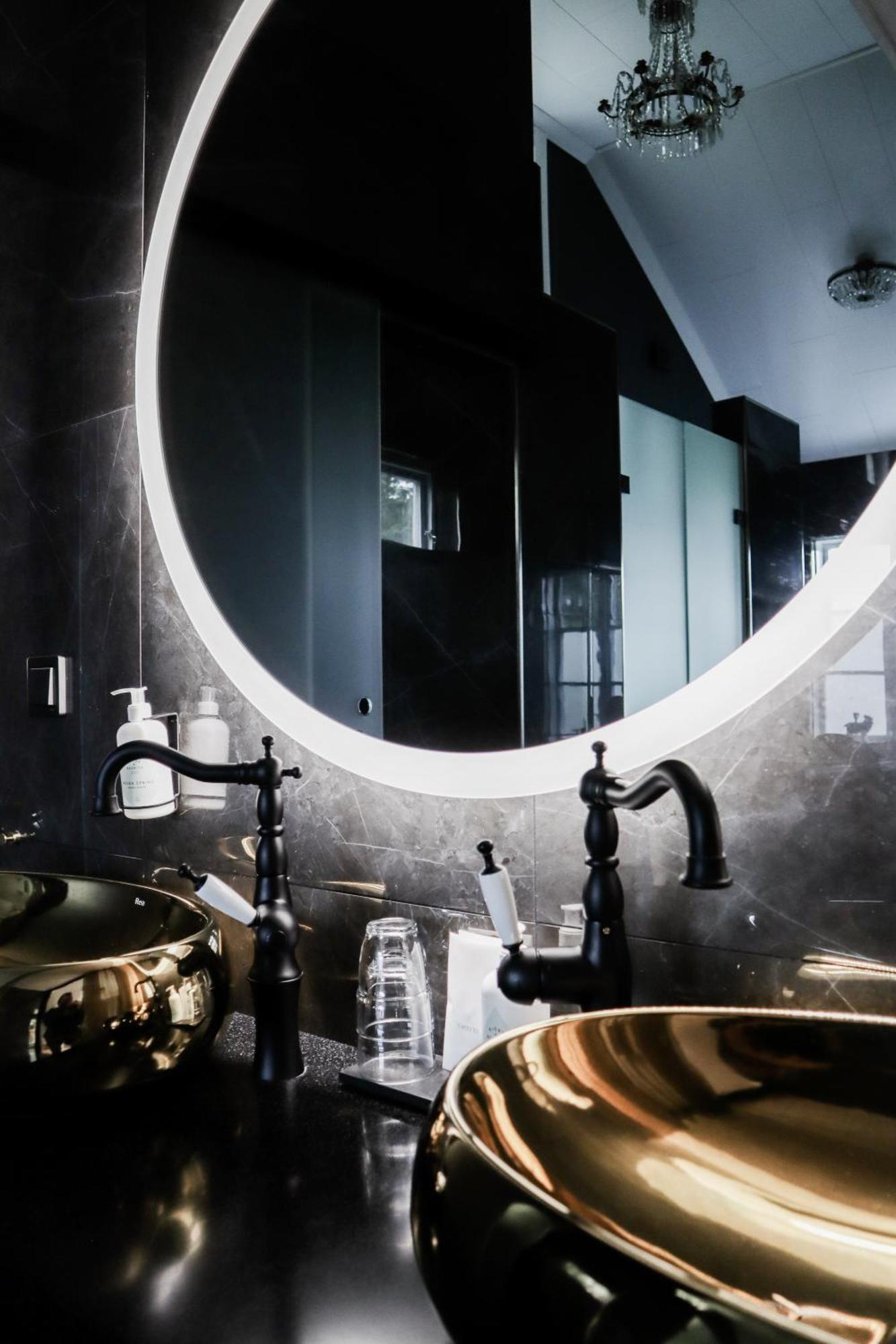 Hoegbo Brukshotell & Spa Sandviken Ngoại thất bức ảnh